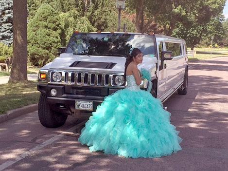 H2 Hummer Stretch Limo Services Minneapolis MN / St Paul Minnesota Quinceanera Woman