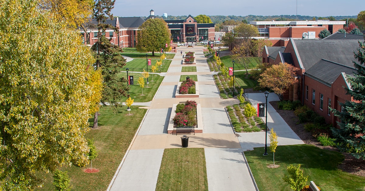 Des Moines to Minneapolis and Minneapolis to Des Moines Private Car